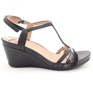 Abeo "Lacey" T-strap sandal - neutral footbed - black - new in box